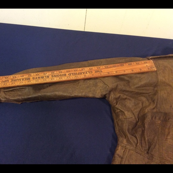 Vintage Distressed Womens Leather Jacket - Picture 10 of 12